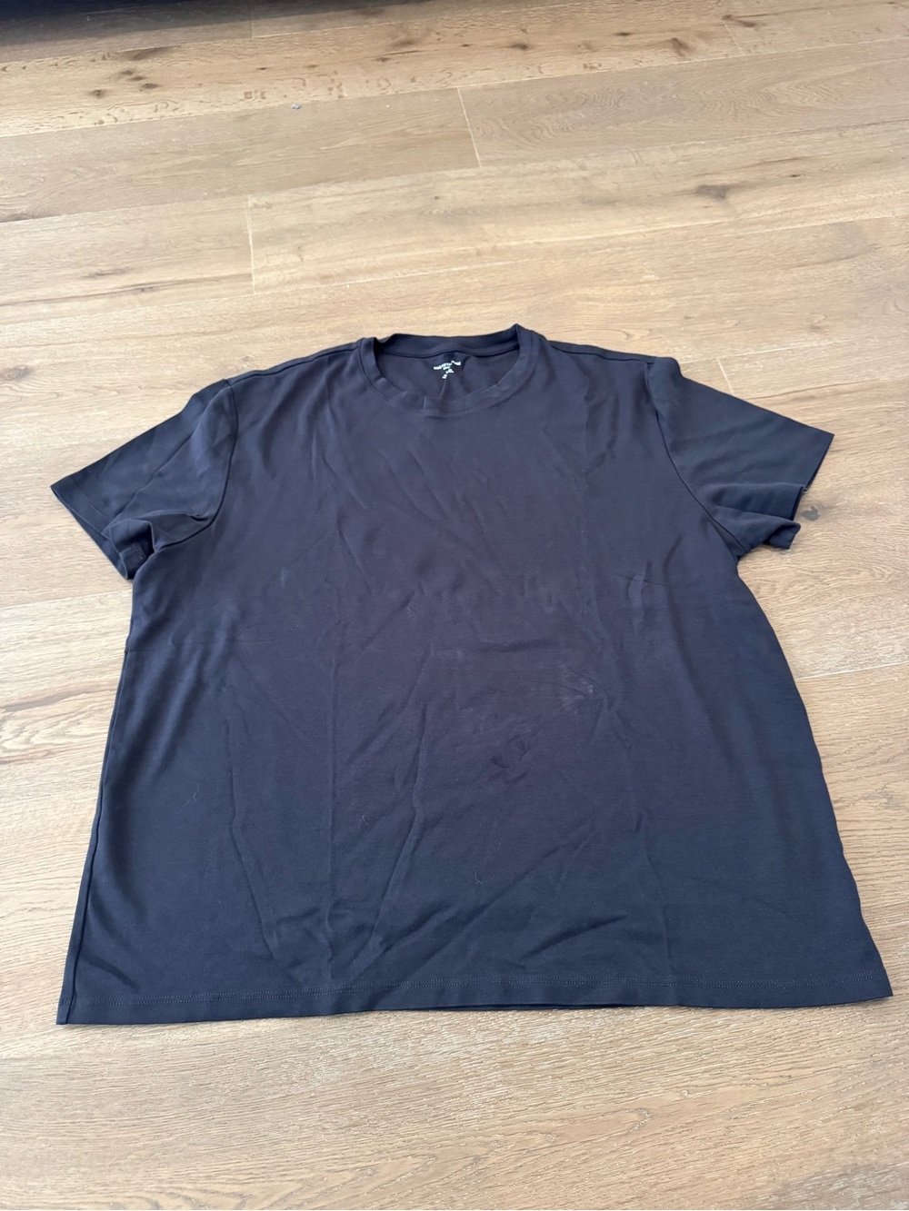 Saks Fifth Avenue Men's Black Crew Neck Tee